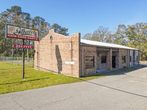 Bank Owned Standalone Retail Building on Greenwell Springs Rd : 9803 Greenwell Springs Rd, Baton Rouge, LA 70814